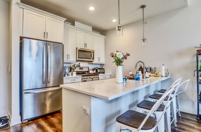 Photo - 110 Market St Unidad 204