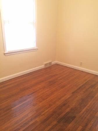 Photo - 826 Englewood Ave