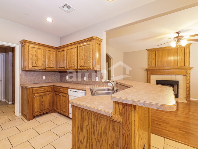 Photo - 945 Ethan Ln