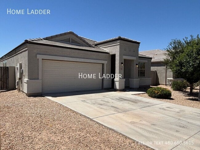 Photo - 10453 E Cliffrose Ln
