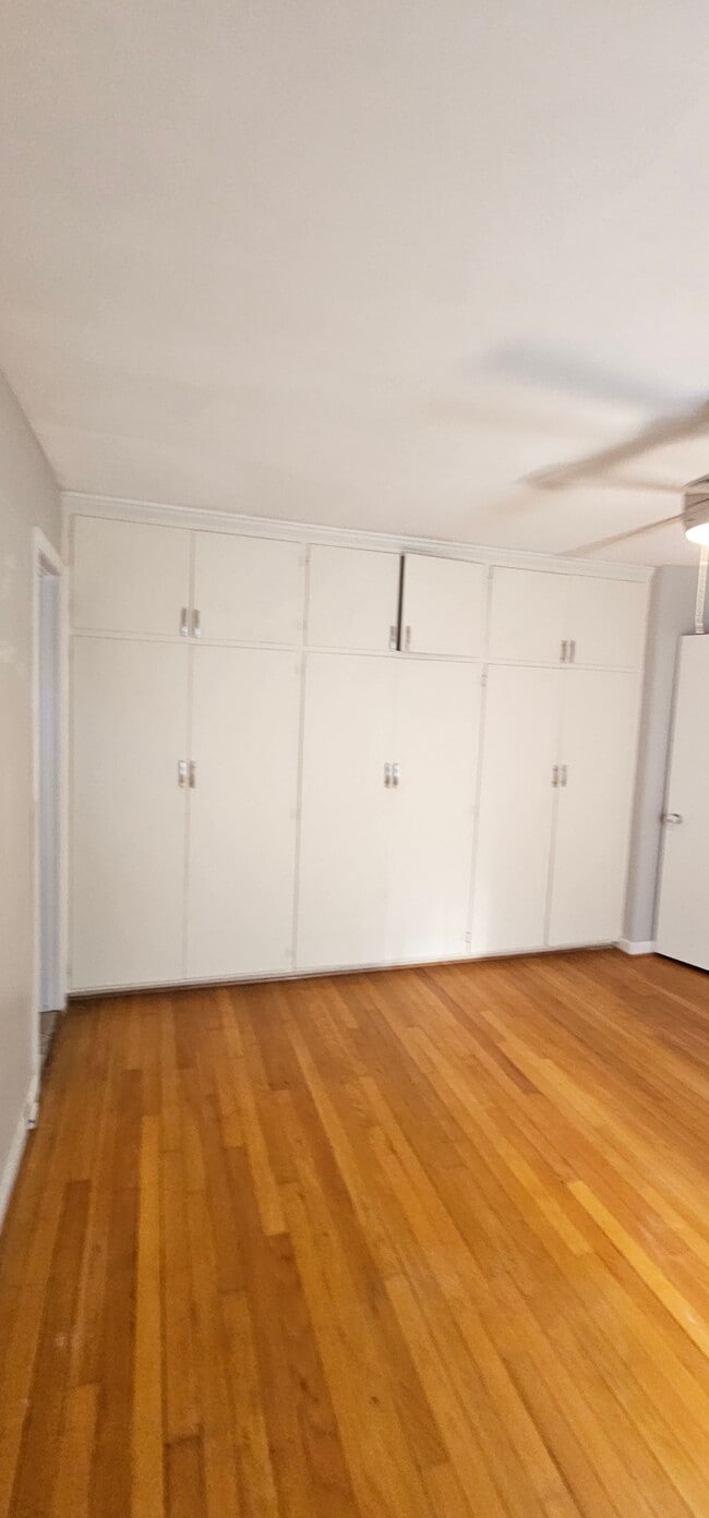 Photo - 7228 Linden St