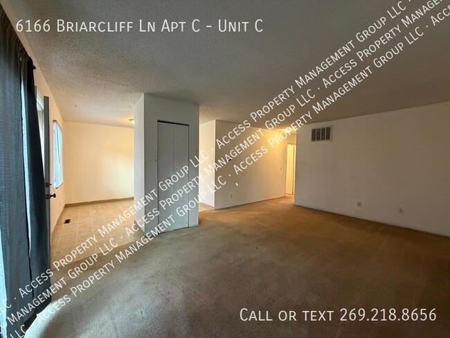 Photo - 6166 Briarcliff Ln