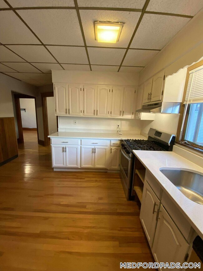 Photo - 60 Pinkert St