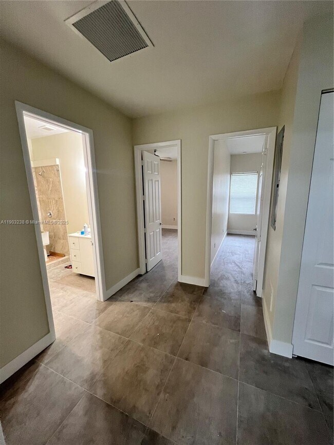 Photo - 10274 SW 180th St Unit 1