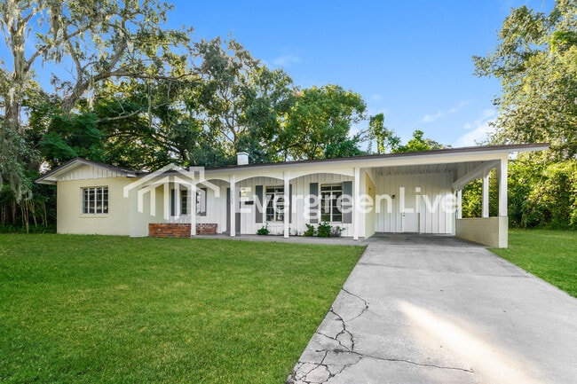 Photo - 2222 N Hastings St