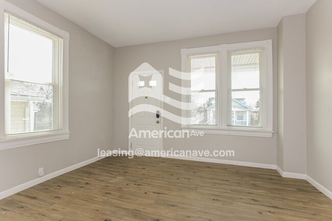 Photo - 3665 Robert Ave