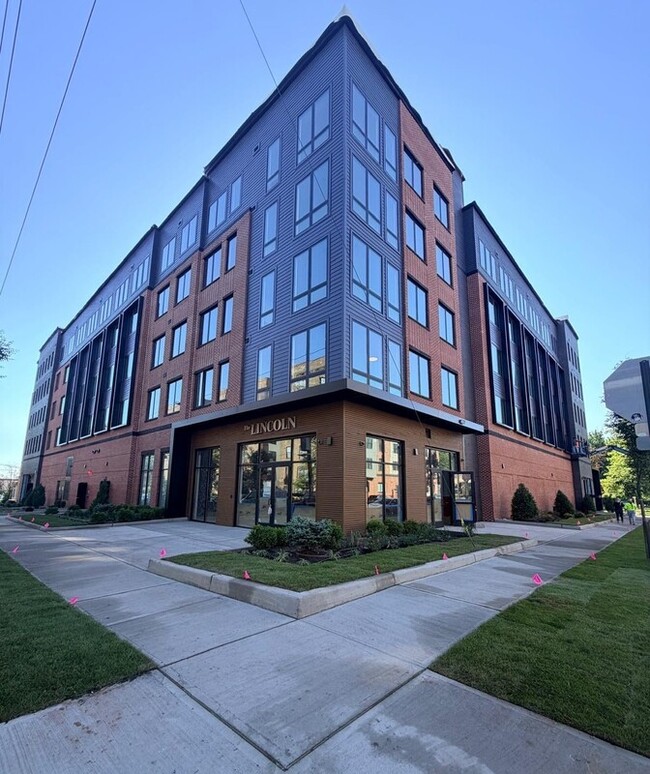 407 Highland Ave