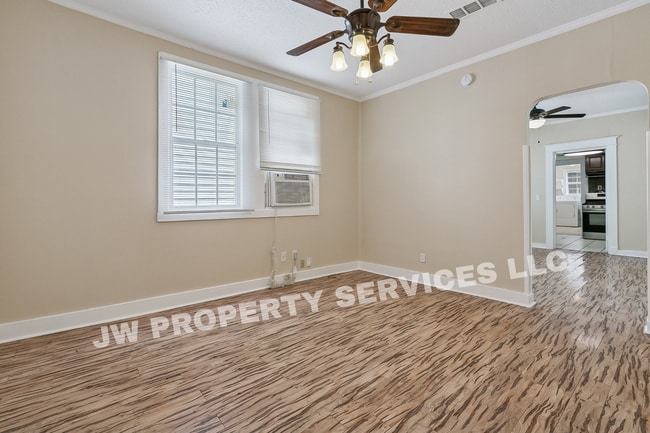 916-916 Hagan Ave Unit 916 Hagan Ave