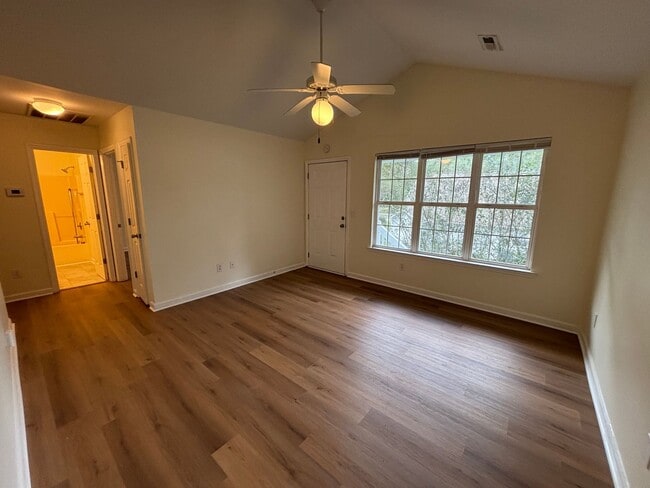 Photo - 3 Bed 3 Bath Garage Apartment Home