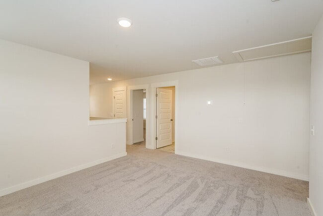 Photo - 599 Snapdragon Ln