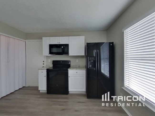 Photo - 4111 Sunrise Crest Dr