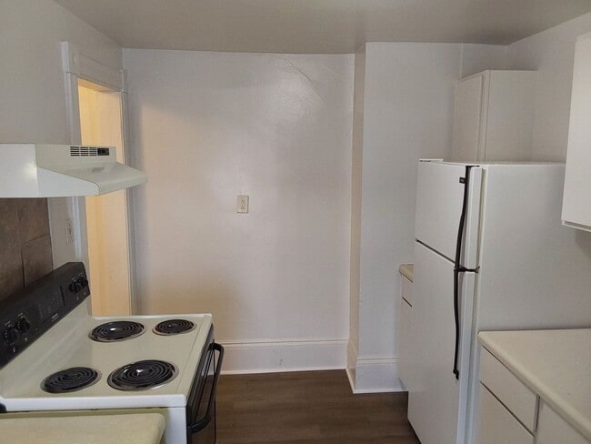 Photo - 306 N Elm Ave Unit Apt #3