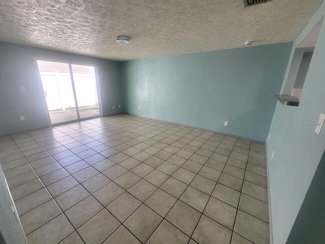 Photo - 5709 Silver Spur Dr