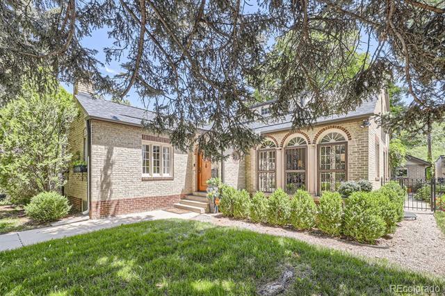 Photo - 2082 Cherry St