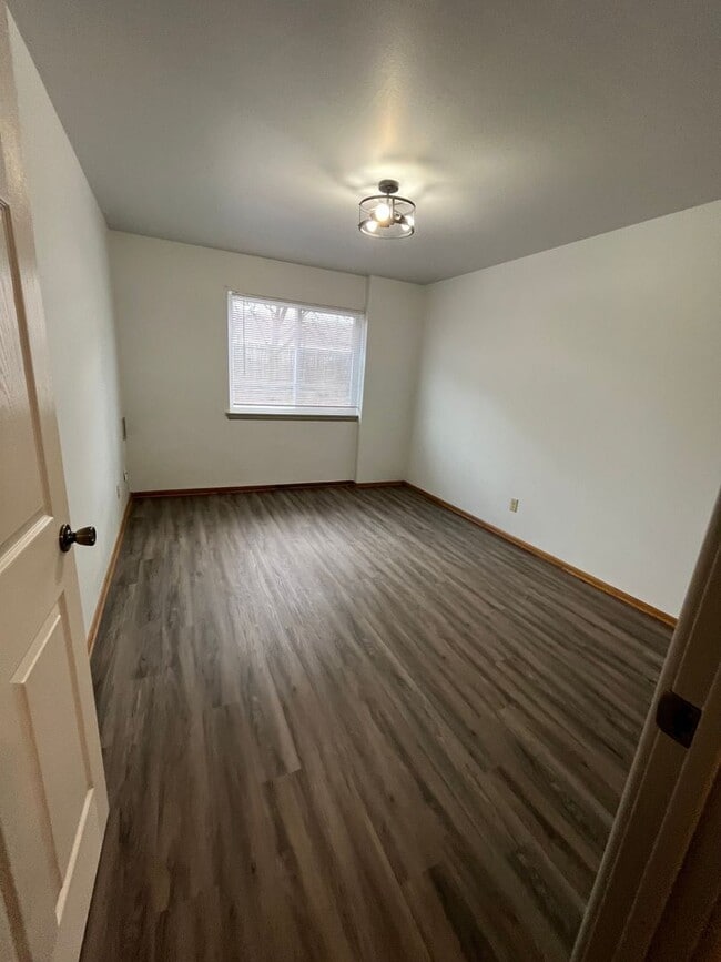 Pinehaven Apartments