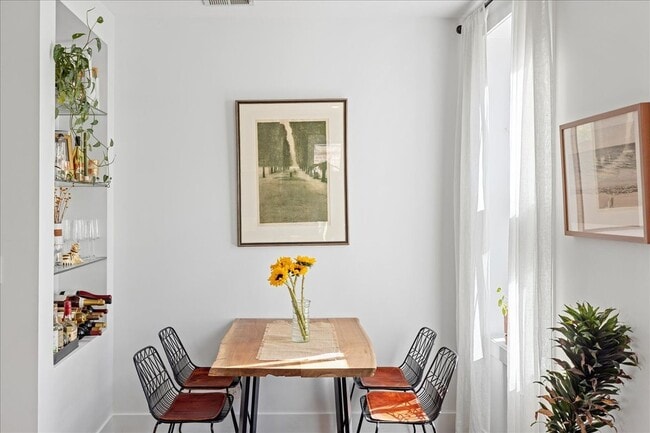 Photo - 1944 W Thomas St