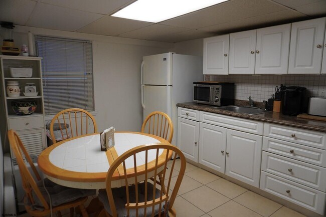 Photo - 4703 Ventnor Ave