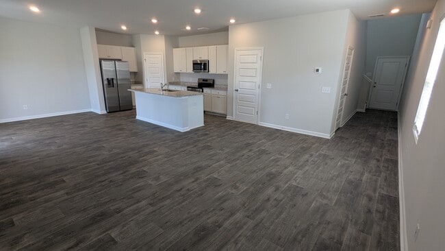 Photo - 109 Bottlebrush Dr