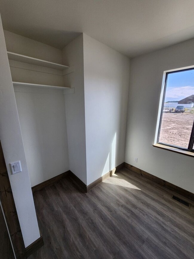 Photo - K215LI Unidad ADU