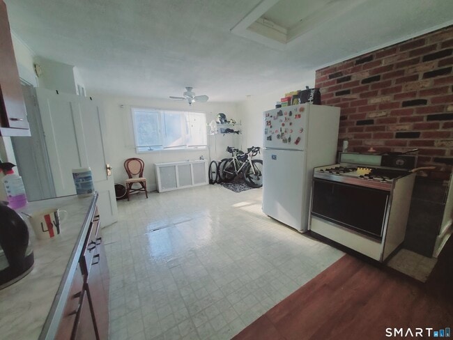 Photo - 152 River Rd Ext Unit 3