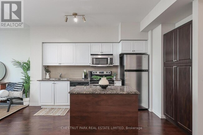 Photo - 215 Fort York Blvd Unité 808