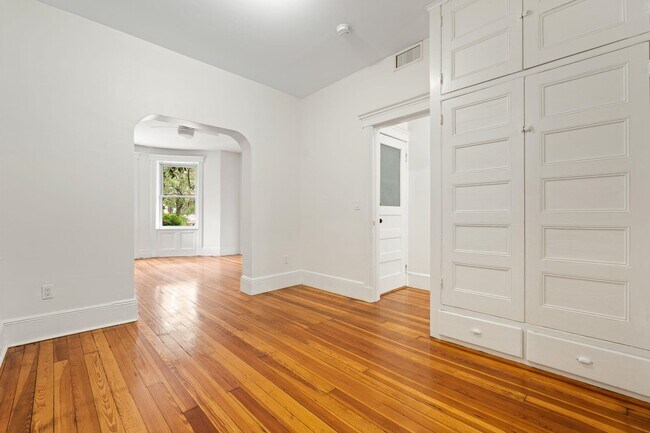 Photo - 114 Shippen St