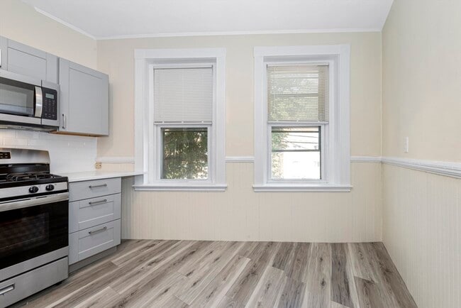 Photo - 46 Brackett St Unit 2