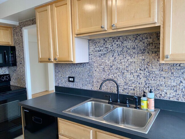 Photo - Stunning 17th Floor Condo Unit With Beach ... Unit 1701