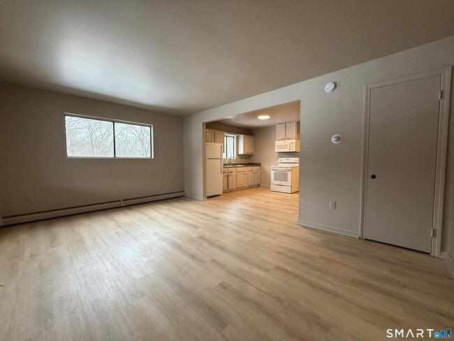 Photo - 388 S Main St