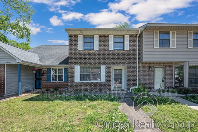 Building Photo - 2229 Cheshire Dr