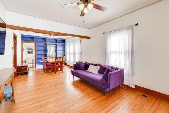 Photo - 23 N Adams St