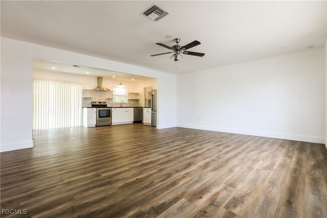 Photo - 185 Norfolk Ave NW