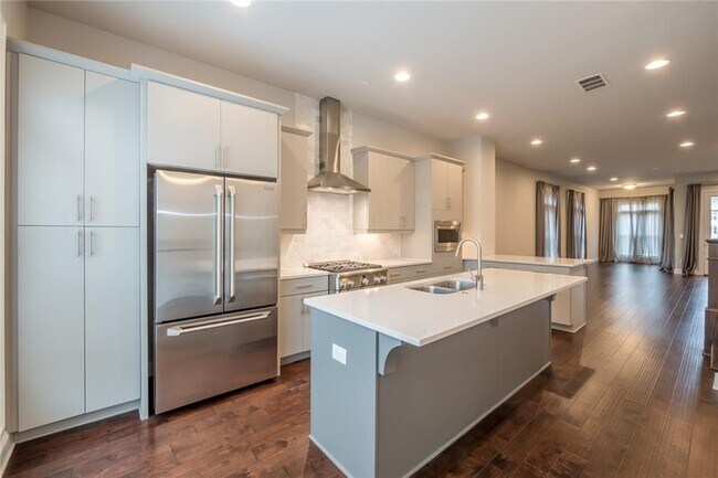 Photo - 4216 Deming Cir