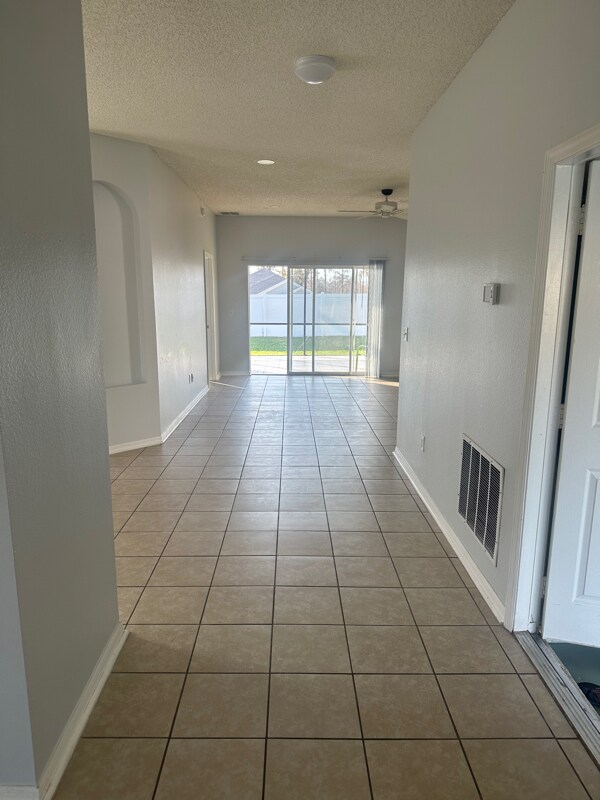 Photo - 1733 Manchurian St