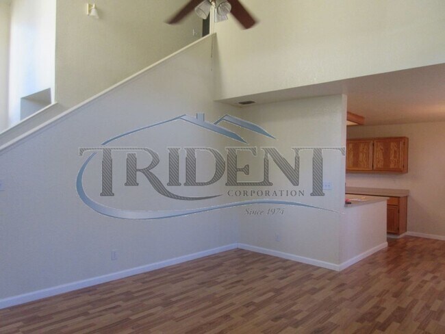 Photo - 1670 Wildflower Cir