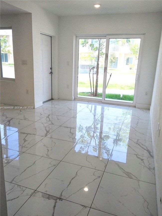 Photo - 25810 SW 144th Ave
