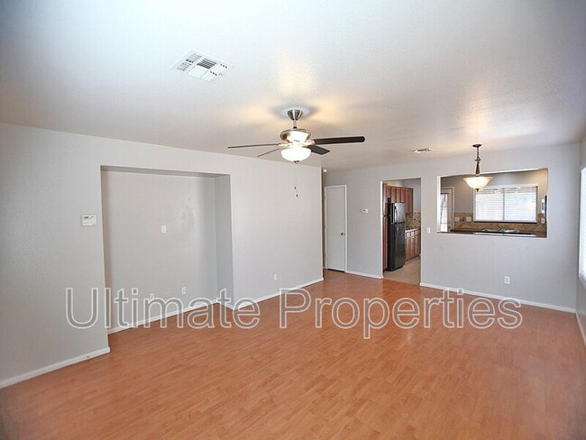 Photo - 4634 N 84th Ln