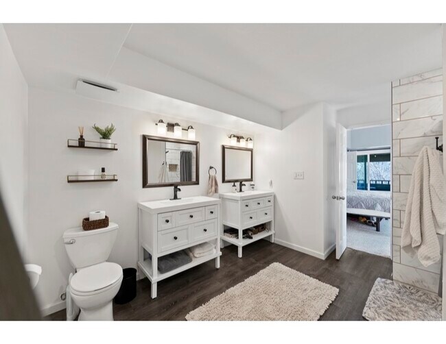 Photo - 12024 W Cross Dr Unit 206