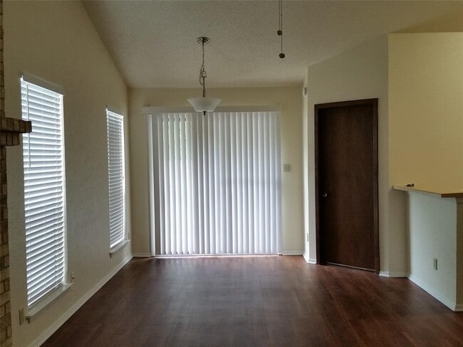 Photo - 2504 Howellwood Wy