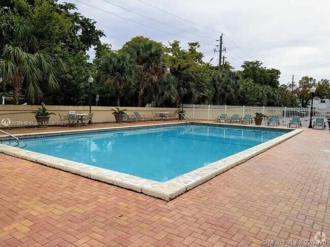 Building Photo - 1800 Sans Souci Blvd Unit 216 Rental