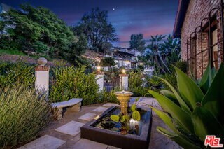 Photo - 3475 N Knoll Dr