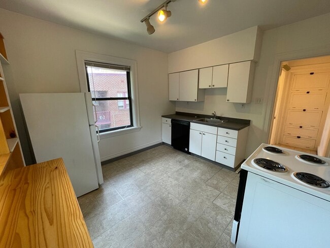 Photo - 125 N Homewood Ave Unit 125 N. Homewood Ave. #2