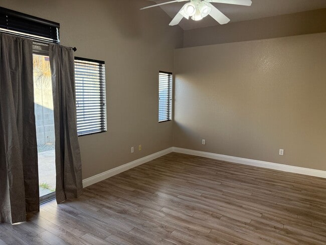 Photo - Great Area, 3 Bedroom, 2 Bath with major kitchen appliances.