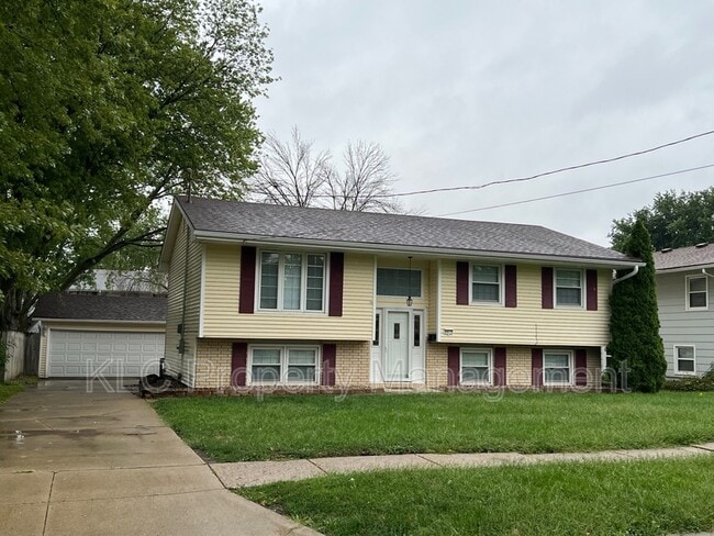 Building Photo - 4413 38th St Rental