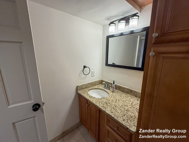 Photo - 250 Dudley St Unit #1