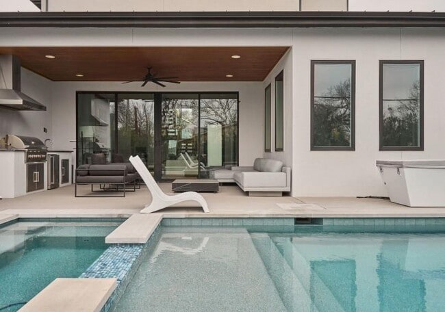 Photo - 2113 Ann Arbor Ave