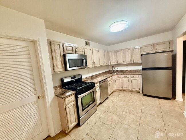 Photo - 1201 Plymouth Rd