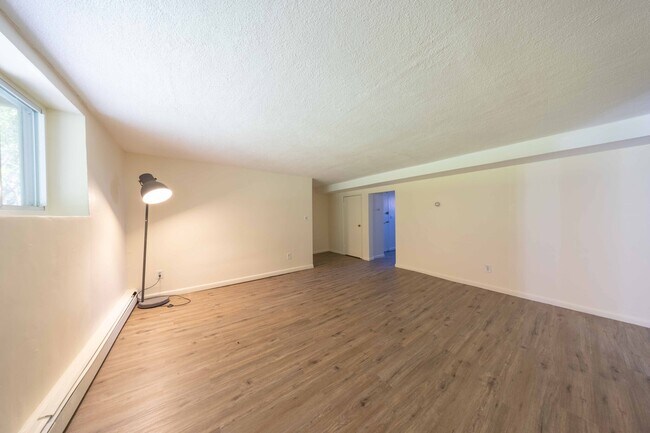 Photo - 33 Westgate Rd Unit 1