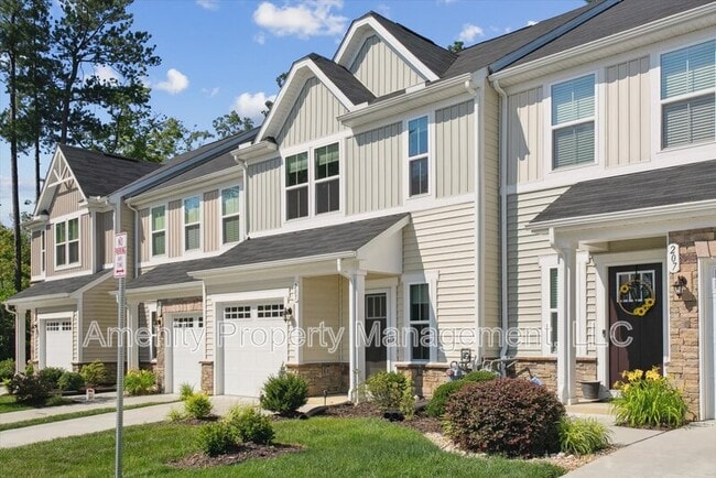 Photo - 205 Capeside Ct