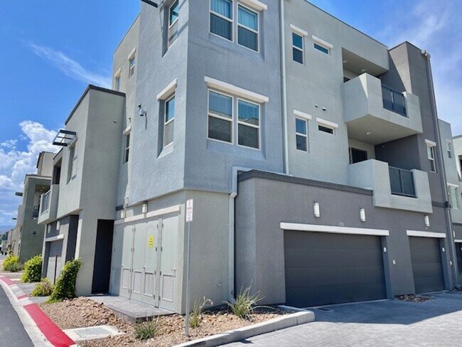 Photo - Beautiful Fully Furnished Condo in Affinit...